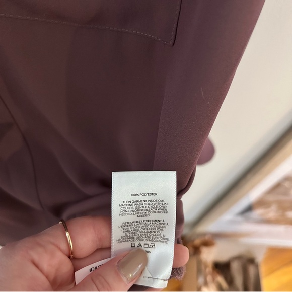 NWOT Express Mauve Button-Down Zip Front Blouse - Picture 4 of 6